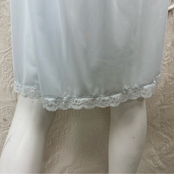 Shadowline VTG Nylon Lace Embroidered Bed Jacket & Short Nightgown 2-Pc … - Picture 10 of 15
